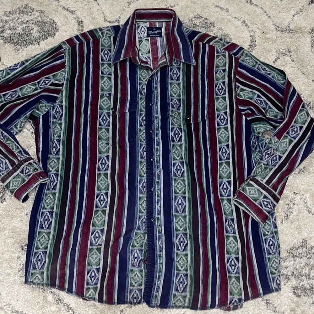 NWOT Wrangler Tribal Printed  Western Shirt